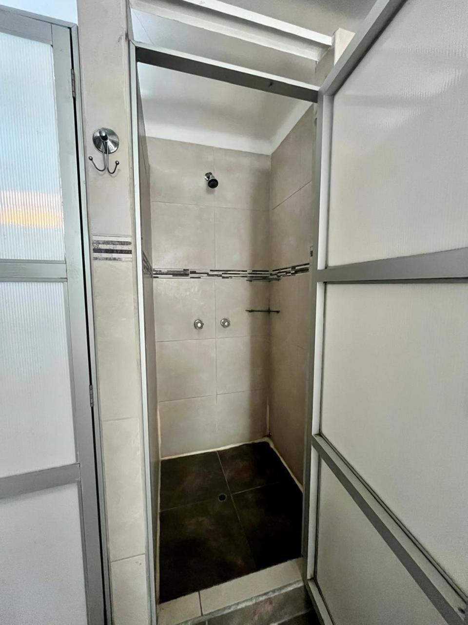Hostel Rivendell Lima Bagian luar foto
